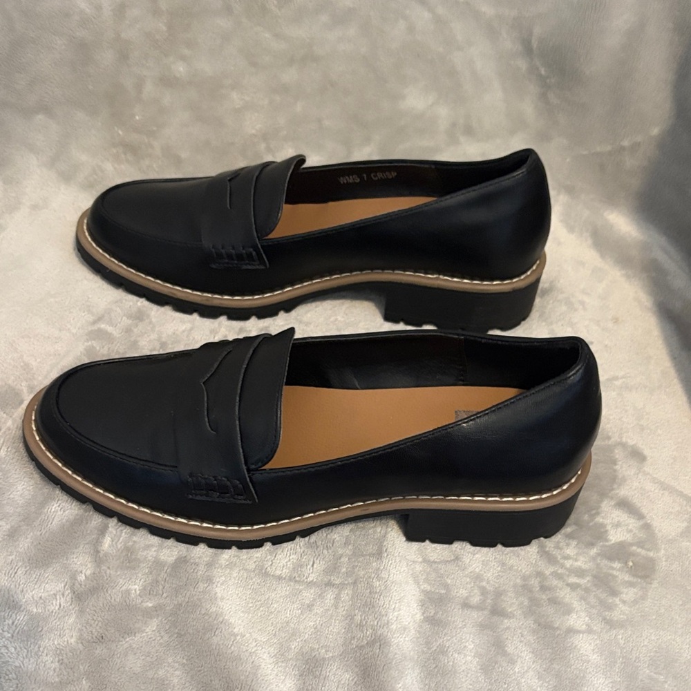 Dolce Vita Black Leather Loafers for Women - Picture 4 of 8
